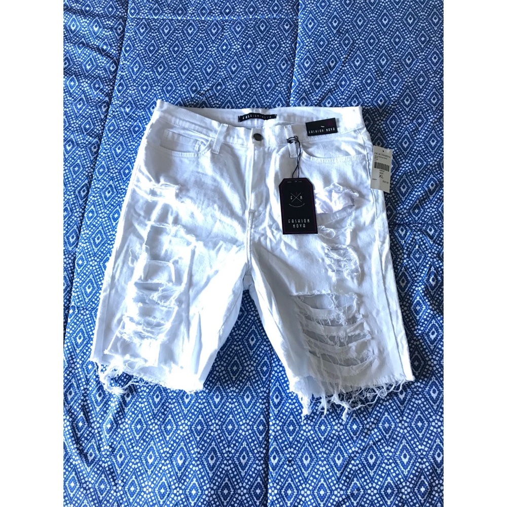 Fashion Nova Bermuda shorts